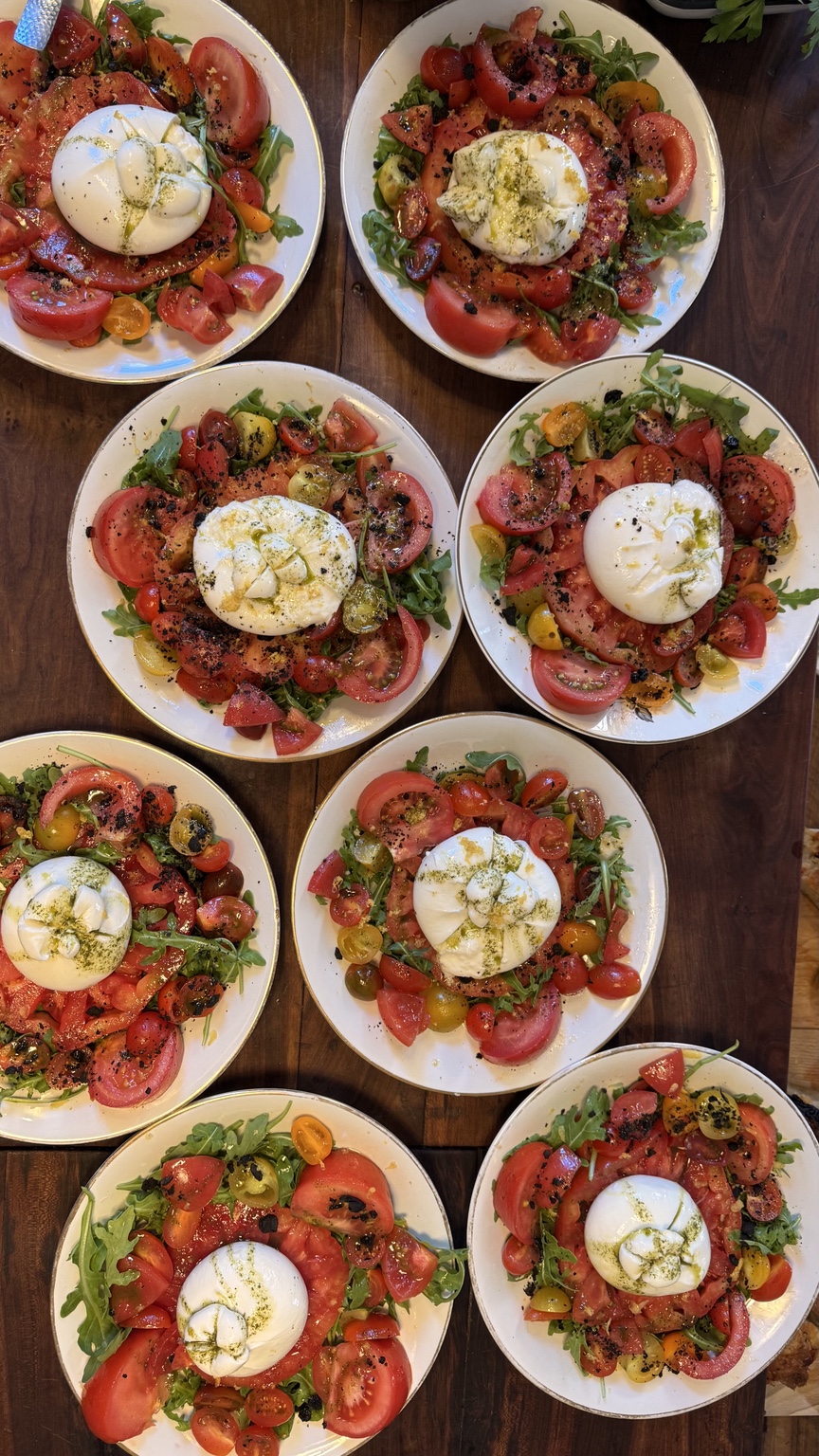Burrata with tomatoes and rocket